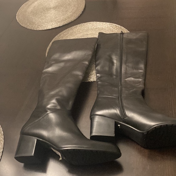 Brand New Stuart Weitzman Boots - Picture 8 of 8